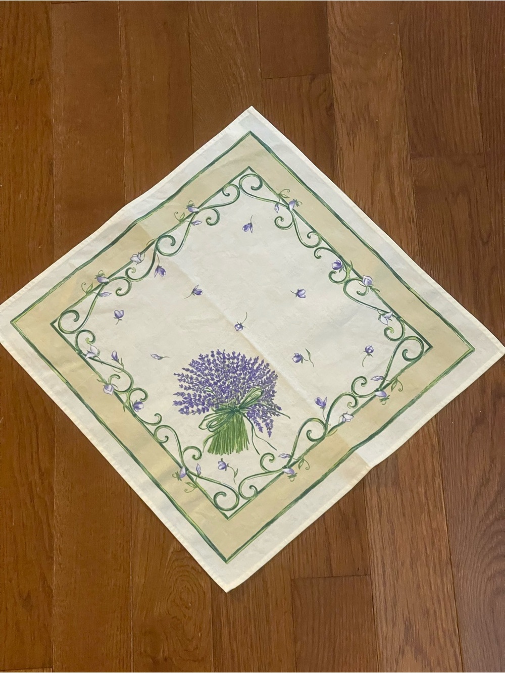 Vintage floral table napkin set of 4